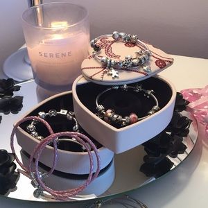 Pandora 🎀 leather jewelry box 🎀